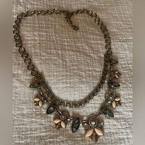 Beautiful necklace. Great condition. Stones